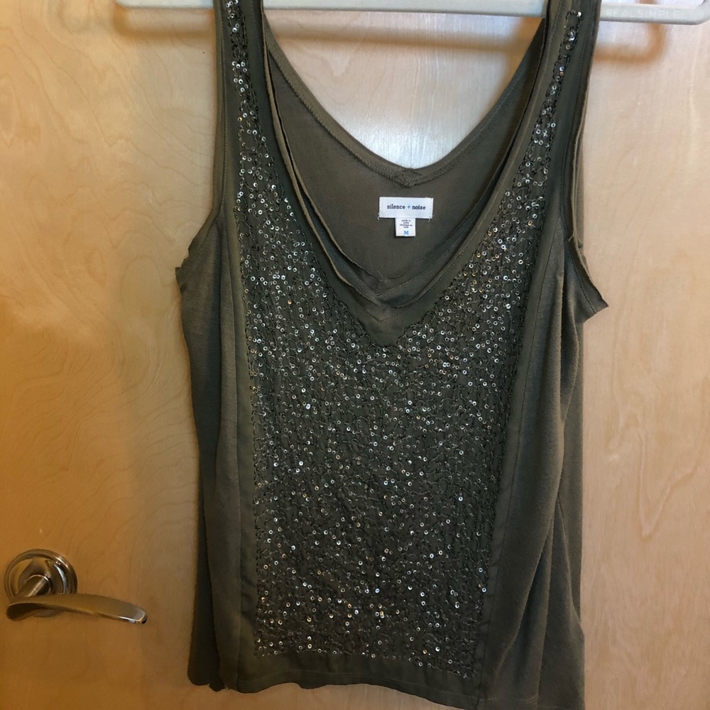 Green beaded flowy tank